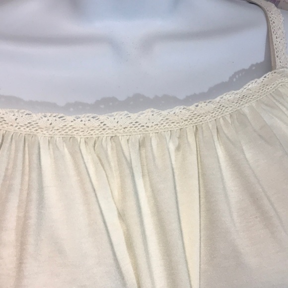 Cold Shoulder Crochet-Trim Ruffle Blouse - Picture 4 of 8